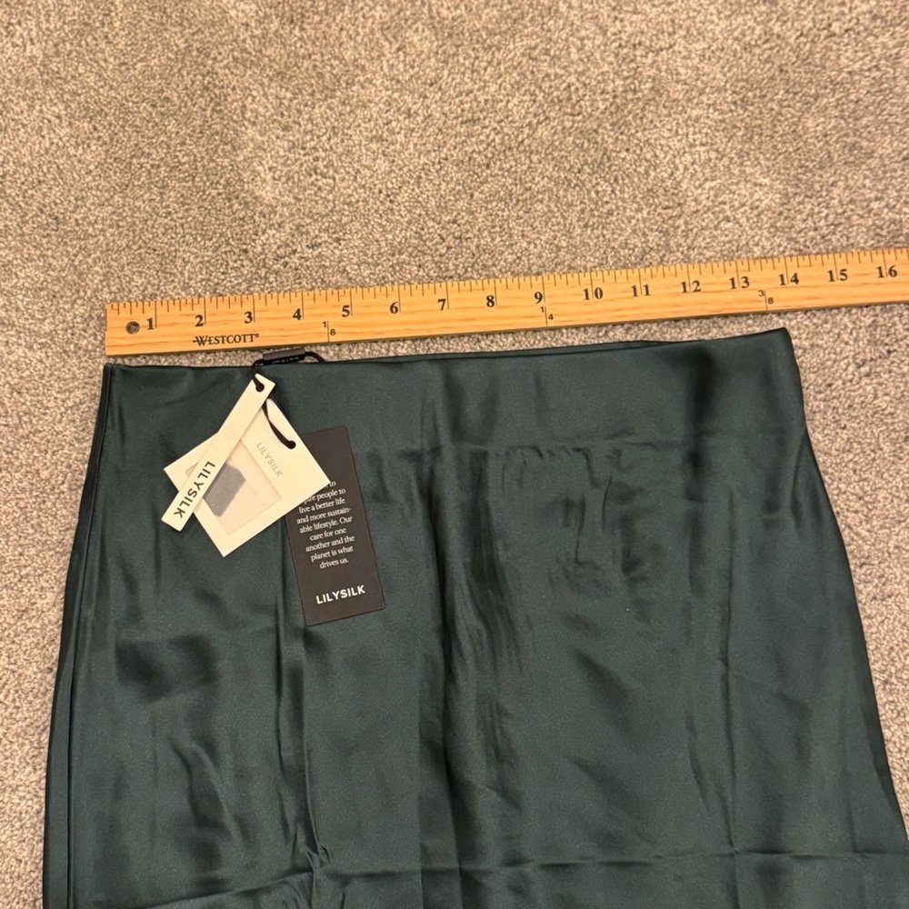 Lilysilk NWT 100% Mulberry Silk Maxi Skirt Green Size 28 US 6-8 - Picture 10 of 10
